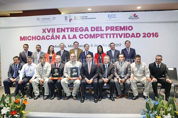 Entrega Gobernador Premio Michoacán a la Competitividad 2016