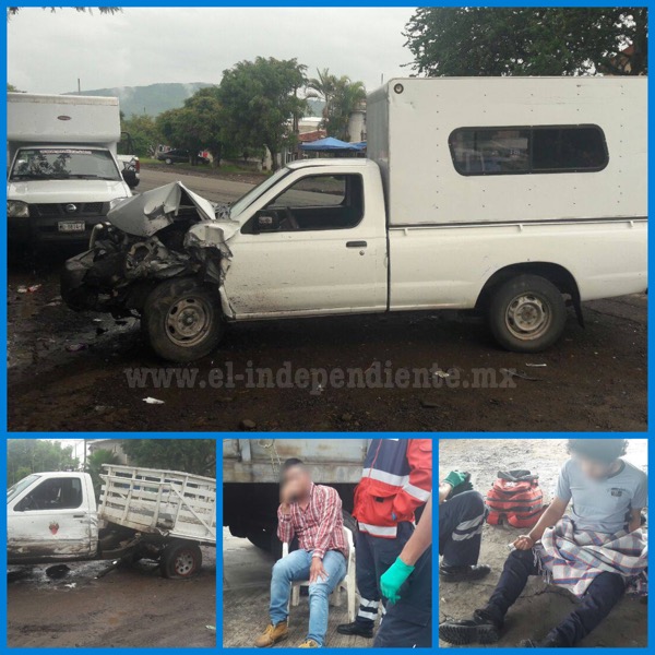 Encontronazo de camionetas de carga deja dos heridos, en La Rinconada