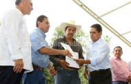 Entregan Estado y Federación más de mil mdp en apoyos a productores michoacanos