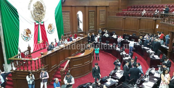 Aprueban figuras de alcalde y síndico suplentes en Michoacán