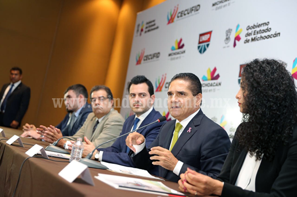 Michoacán tendrá equipo de basquetbol profesional, anuncia Silvano Aureoles