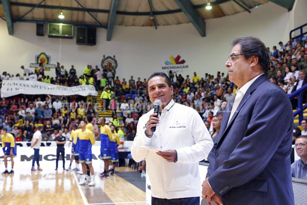 Inaugura Silvano Aureoles primera temporada de Aguacateros de Michoacán en la LNBP