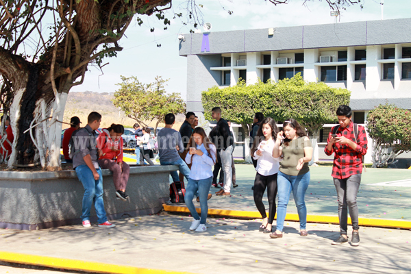 Regresan a clases más de 2 mil 600 alumnos del Tec Zamora