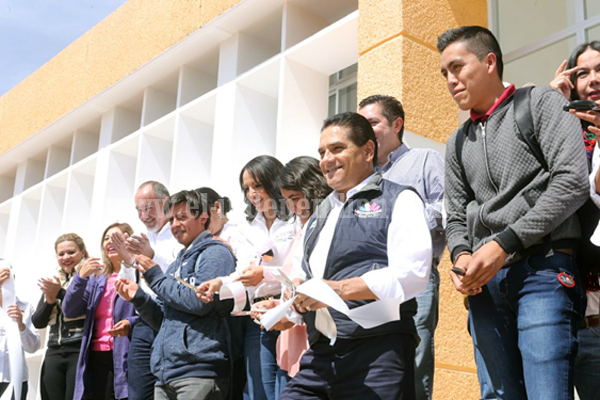 Inaugura Gobernador obras por más de 41 mdp en Hidalgo