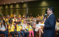 Compromete Gobernador garantizar tratamiento a niñas y niños con cáncer