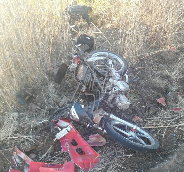 Adolescente fallece en accidente de moto en Tangamandapio