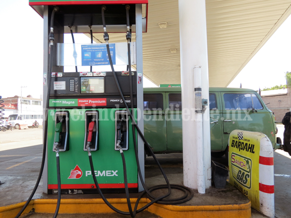 Consejo Empresarial asegura que gasolineras siguen poniendo a su antojo precios del combustible