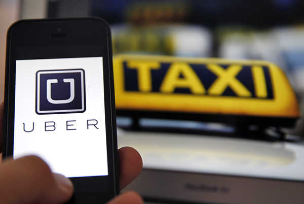 Taxistas no temen a introducción de UBER en Zamora