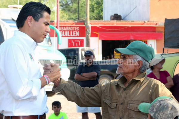 Reafirmó Sergio Flores compromiso con dignificar condiciones laborales del distrito 5