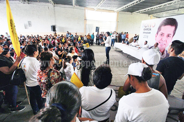 Mejorar infraestructura carretera de Michoacán, compromiso de Toño García