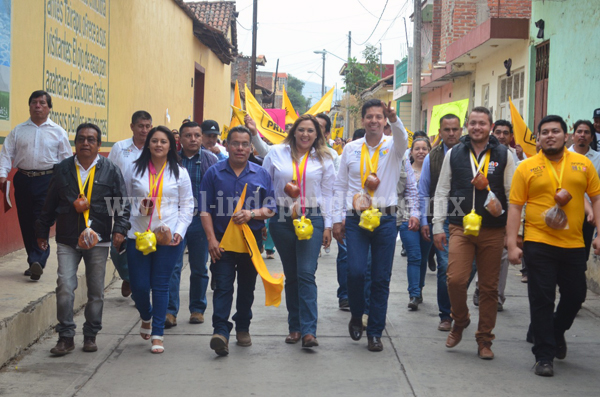 “Trabajaremos junto con Toño García para mejorar condiciones del Distrito de Zacapu”: Verónica García