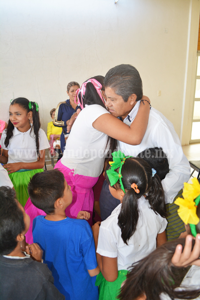 CEDECO festejó a niños del programa de regularización y alfabetización