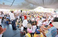 Ofrece Toño García diálogo permanente con migrantes