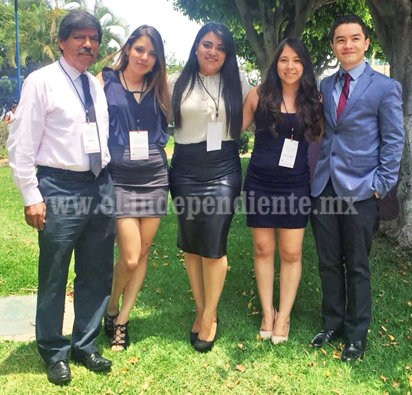 Alumnos de contaduría del Tec Zamora ganan primer lugar regional en Maratón Fiscal
