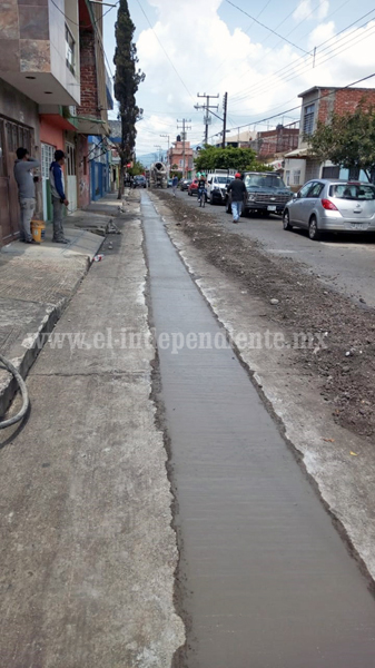 No más desabasto de agua potable en la calle López Rayón