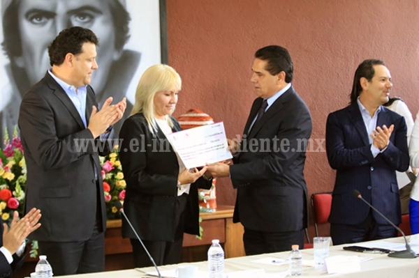 Ofrecen Gobierno del Estado e INADEM 220 mdp en créditos para emprender negocios en Michoacán