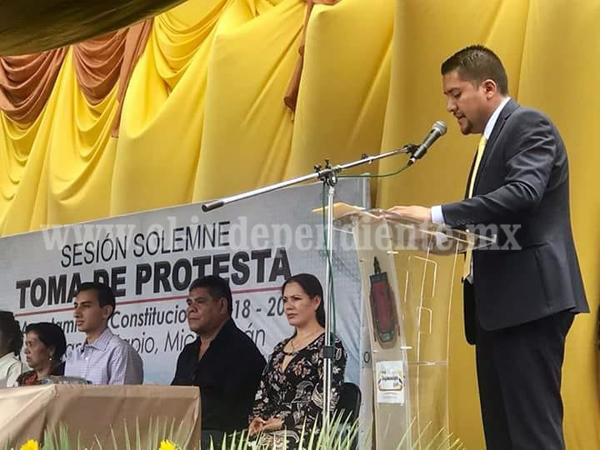 Tomó protesta Eduardo Ceja como Presidente Municipal de Tangamandapio