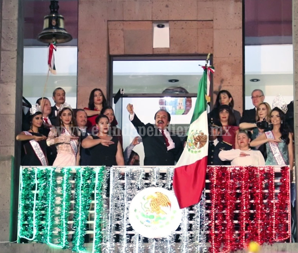 Alcalde zamorano, Martín Samaguey encabezó ceremonia del Grito de Independencia