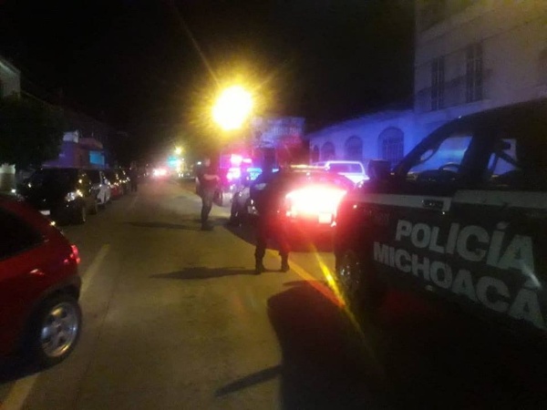 Policías sitian Zamora tras la privación de la libertad de una policía de Tránsito Municipal