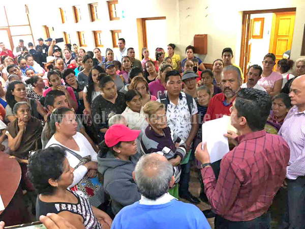 Recibe Gobierno Municipal a vecinos de la Antorcha Campesina