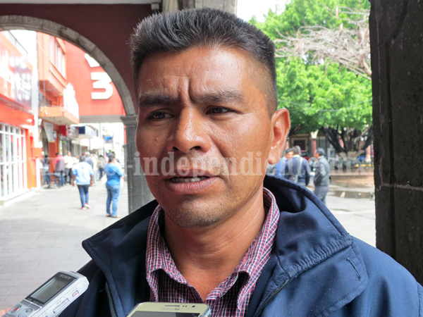 Vecinos de Nezahualcóyotl siguen sin ser atendidos por Ayuntamiento