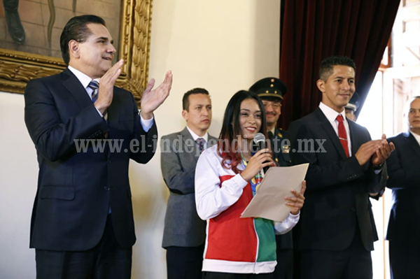 Entrega Gobernador Premio Estatal del Deporte a judoca Daniela Rodríguez
