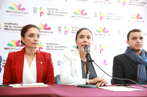 Talentos michoacanos reciben becas de la Red Nacional de Programas de Radio y Televisión