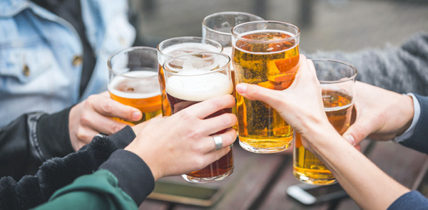 Crece consumo de cerveza entre jóvenes