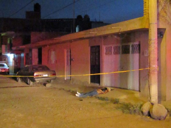 Joven mujer es asesinada a balzos en la Valencia Segunda Sección