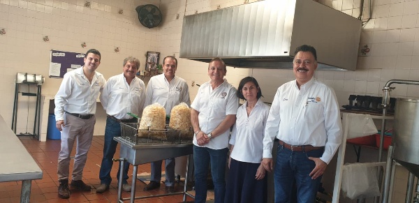 Club Rotario Zamora- Industrial entregó donativo a Casa Hogar La Inmaculada