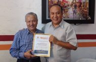 Arturo Ceja Arellano celebra 50 años como periodista