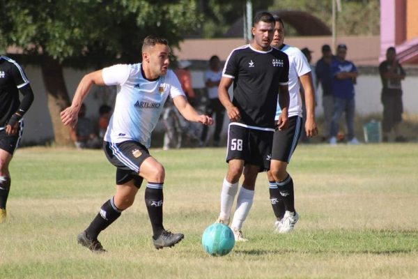 La Popular derrotó a Legionarios y avanza a la final de futbol en Tangancícuaro