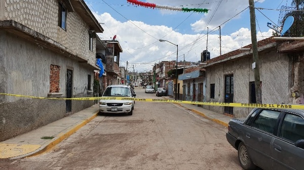 Hombre es asesinado a balazos en la Salinas de Gortari en Jacona