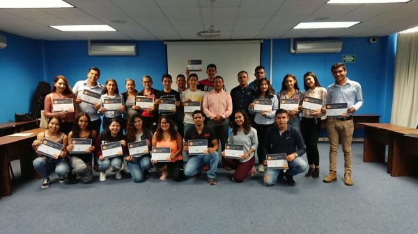 Estudiantes del Tec Zamora reciben certificación Microsoft Office Specialist