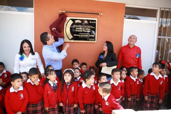 Cumple Gobernador con Villas del Pedregal; entrega nuevos espacios educativos