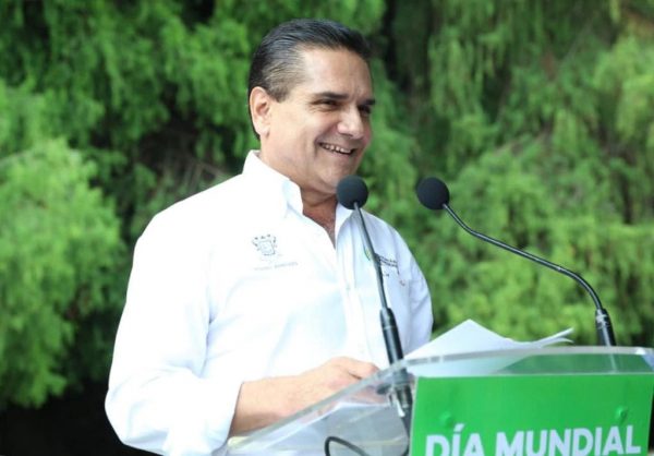 Silvano Aureoles Conejo en el top 10 de los gobernadores mejor rankeados por la C&E