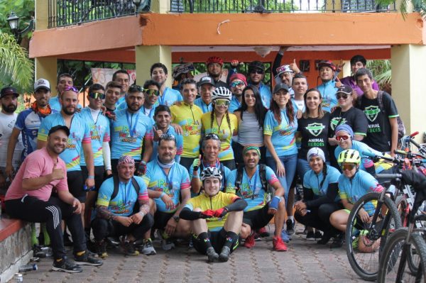 Más de 200 ciclistas participaron en el Perri-Reto 2019