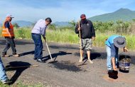 Arturo Hernández cumple compromiso de mejorar tramo carretero Tangancícuaro-Tlazazalca
