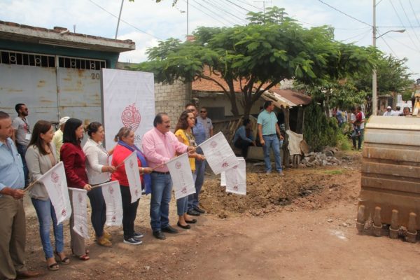 Gobierno Municipal consolidará cancha de futbol en la colonia La Loma