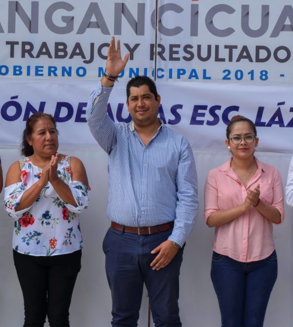 Alcalde Rafael Melgoza  inauguró aulas en Buenavista, Tangancícuaro
