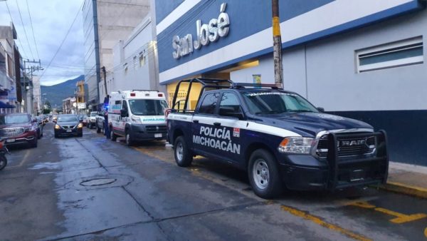 Un muerto y tres lesionados deja ataque a balazos en depósito de cerveza de Jacona
