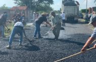 Gobierno de Ecuandureo realizó bacheo en comunidad de La Soledad