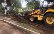 Dan mantenimiento al panteón municipal de Tangancícuaro