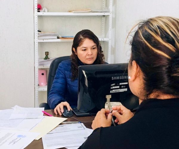 Gobierno Municipal de Ecuandureo entrega crédito a Mujeres Emprendedoras