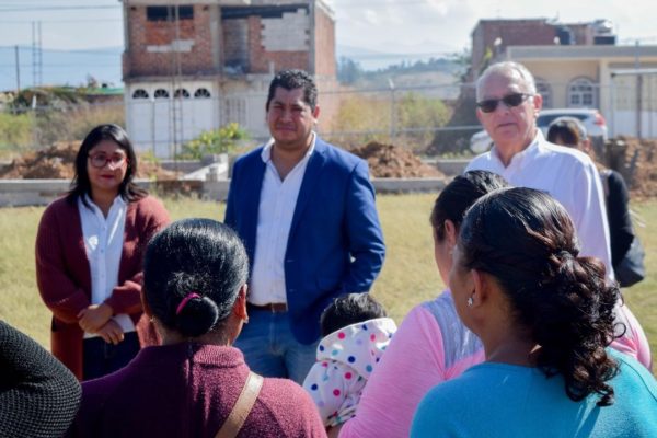 Realizan recorrido en la escuela nueva creación en Tangancícuaro