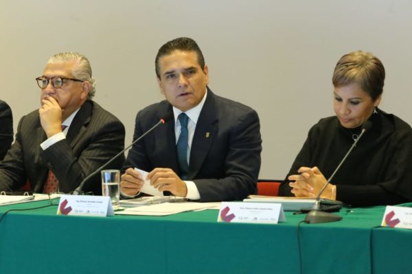 En salud, Michoacán cuenta hoy con bases fuertes y sólidas: Gobernador