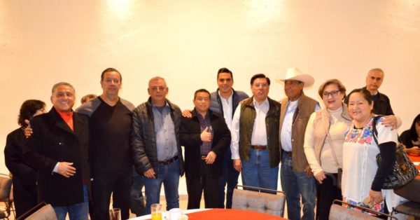 Se reunió Sergio Flores con importantes liderazgos de Zamora.