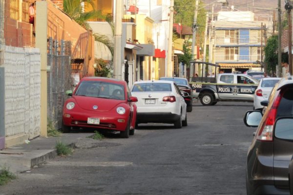Pistoleros asesinan a automovilista en la colonia Las Fuentes