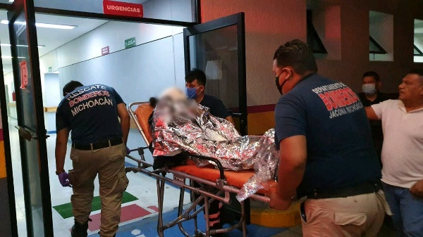 Quincuagenaria es herida a balazos en Jacona