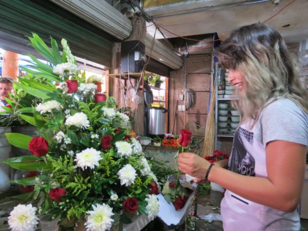 Florerías comienzan  a resentir cancelación de eventos sociales